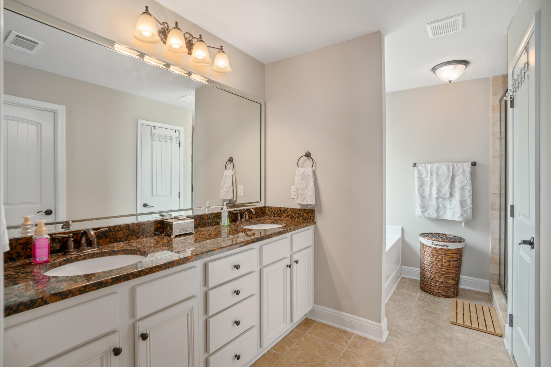 SANTA ROSA GOLF VILLAS - Residential