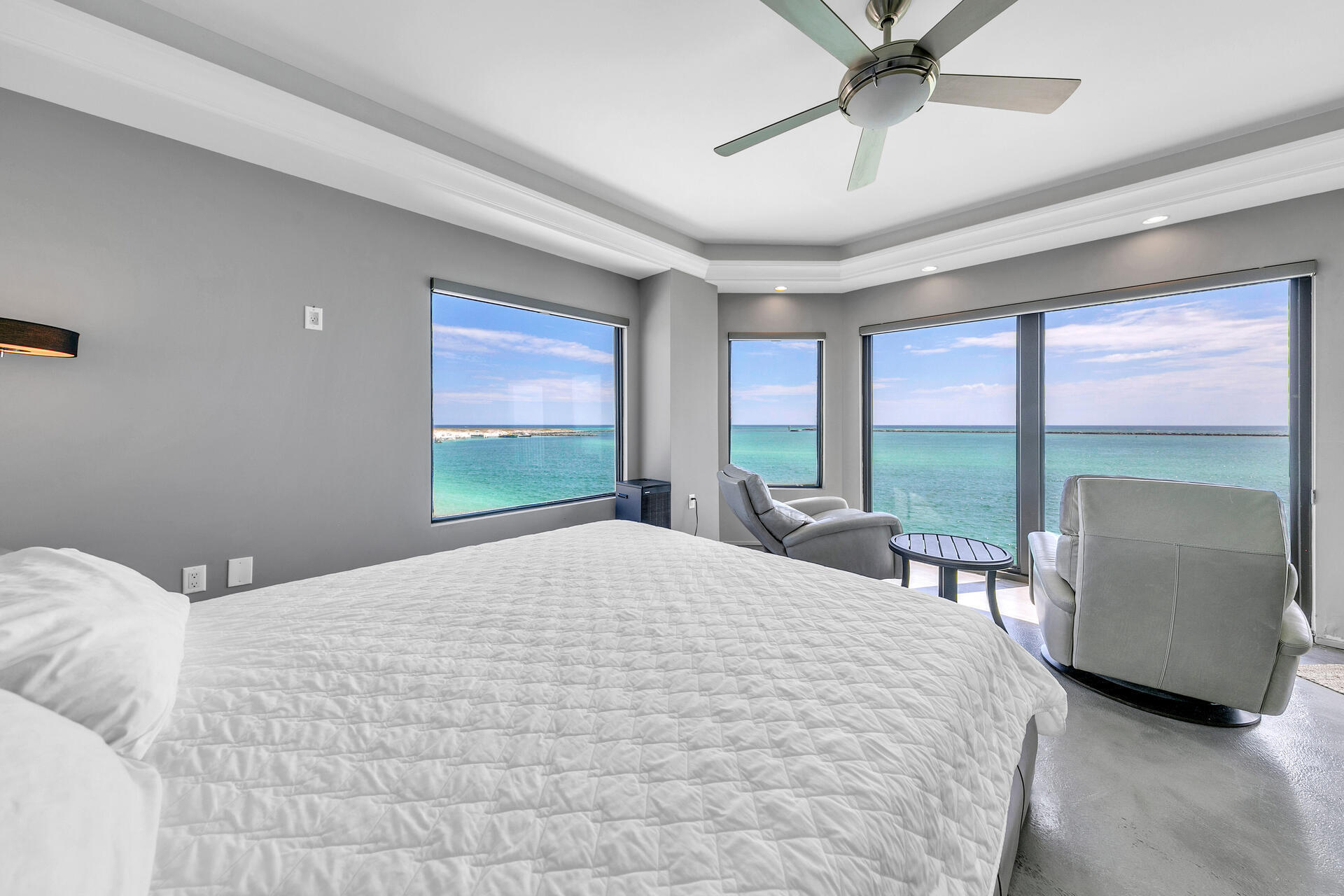WATERVIEW TOWERS YACHT CLUB - Residential