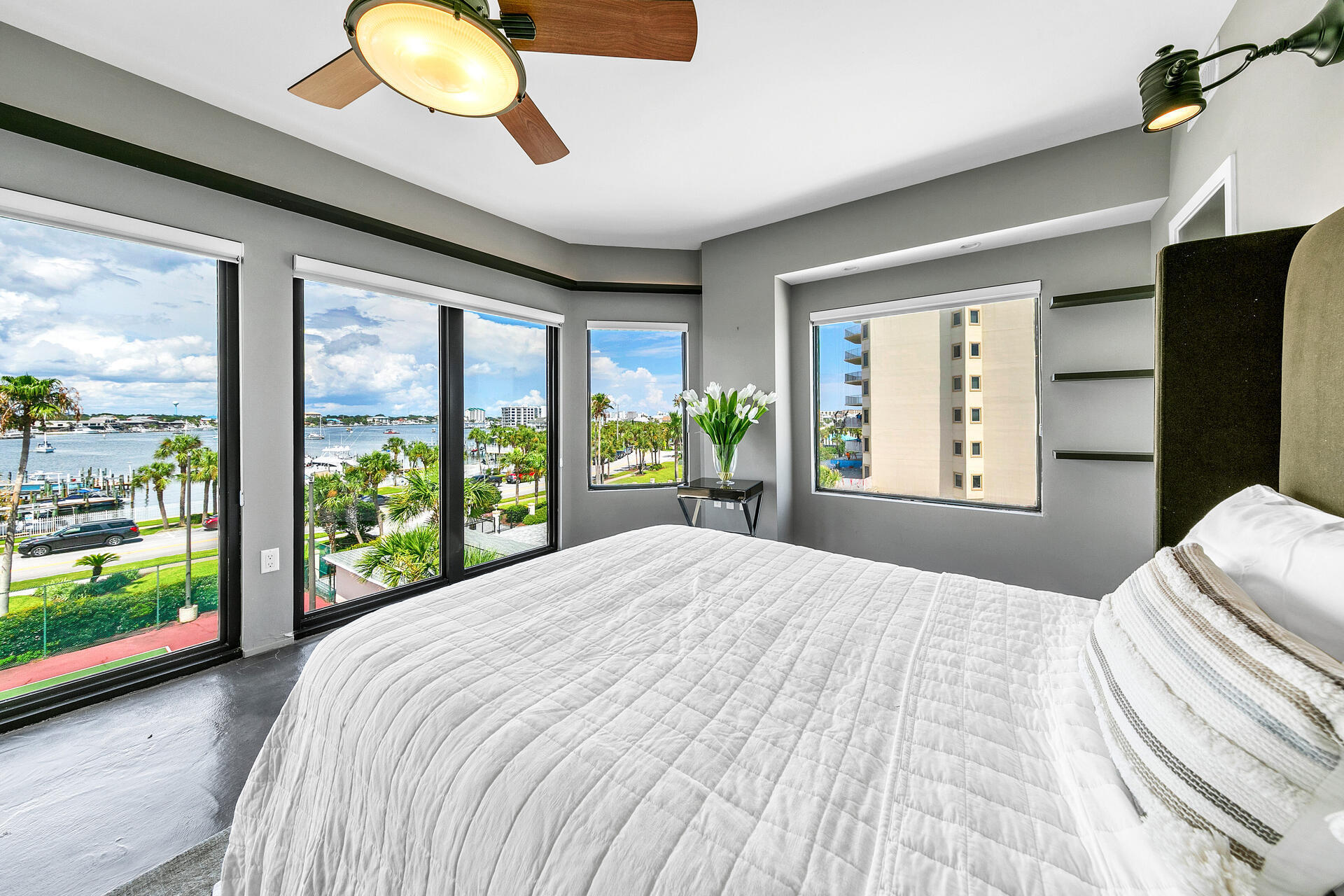 WATERVIEW TOWERS YACHT CLUB - Residential