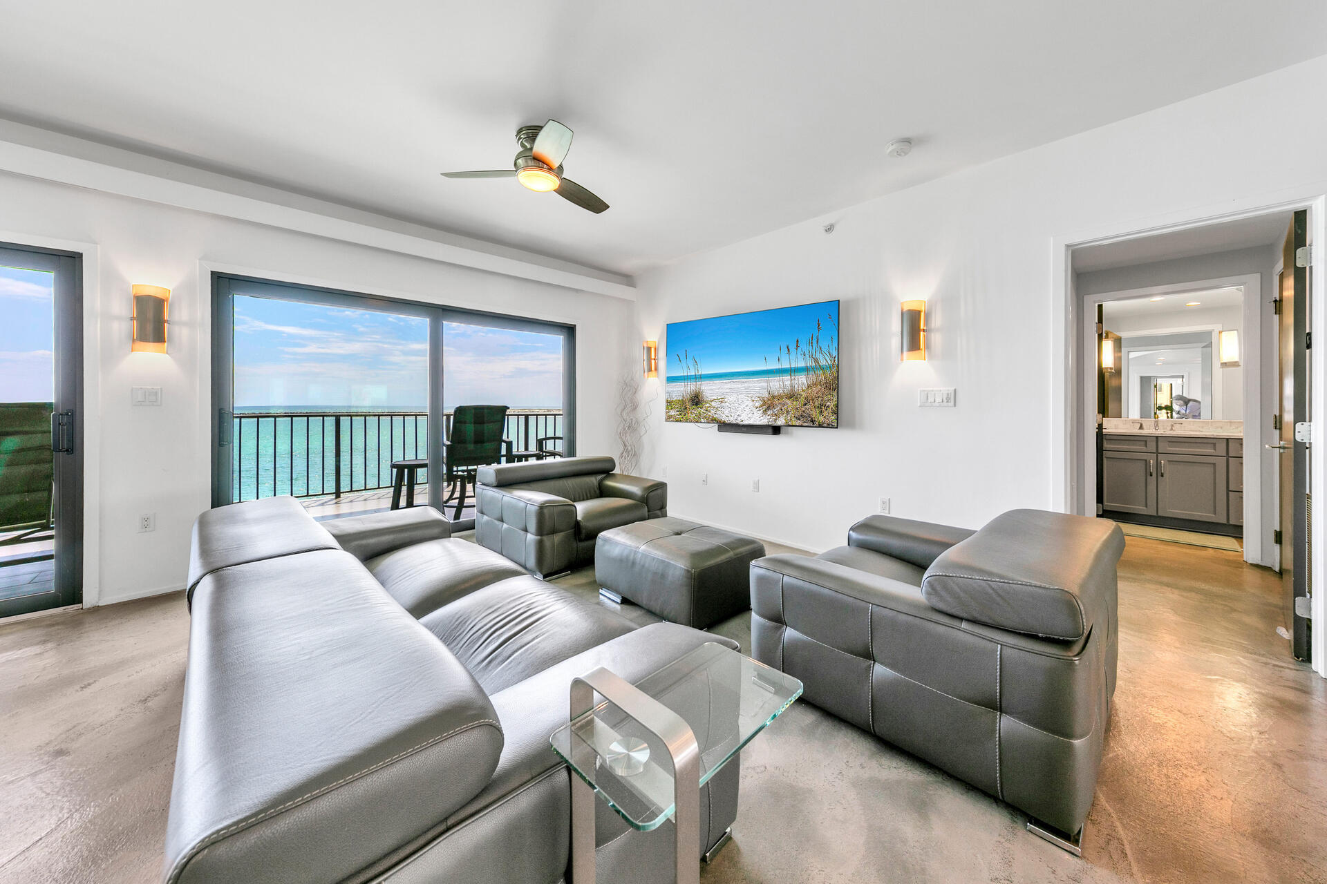 WATERVIEW TOWERS YACHT CLUB - Residential