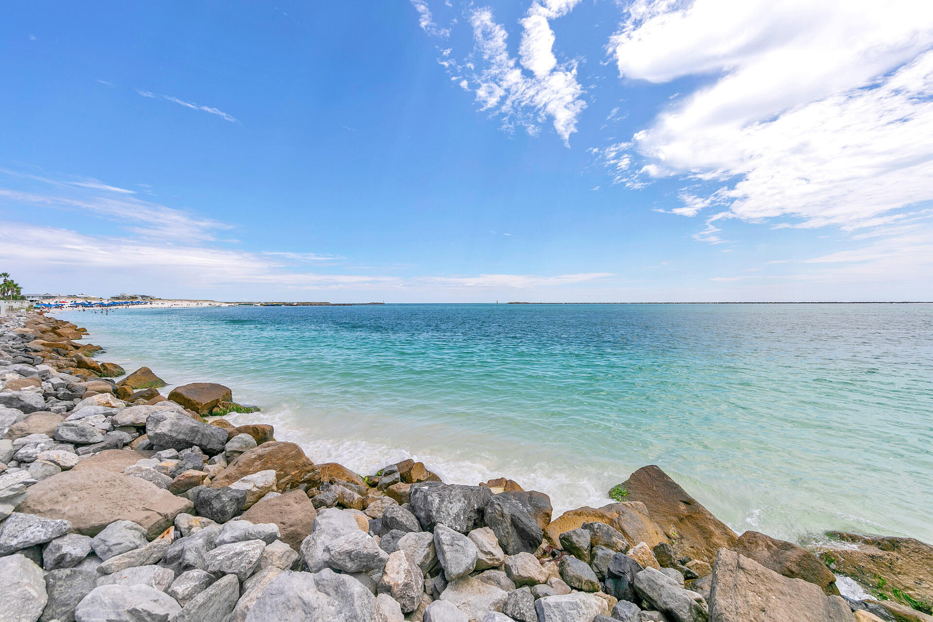WATERVIEW TOWERS YACHT CLUB - Residential