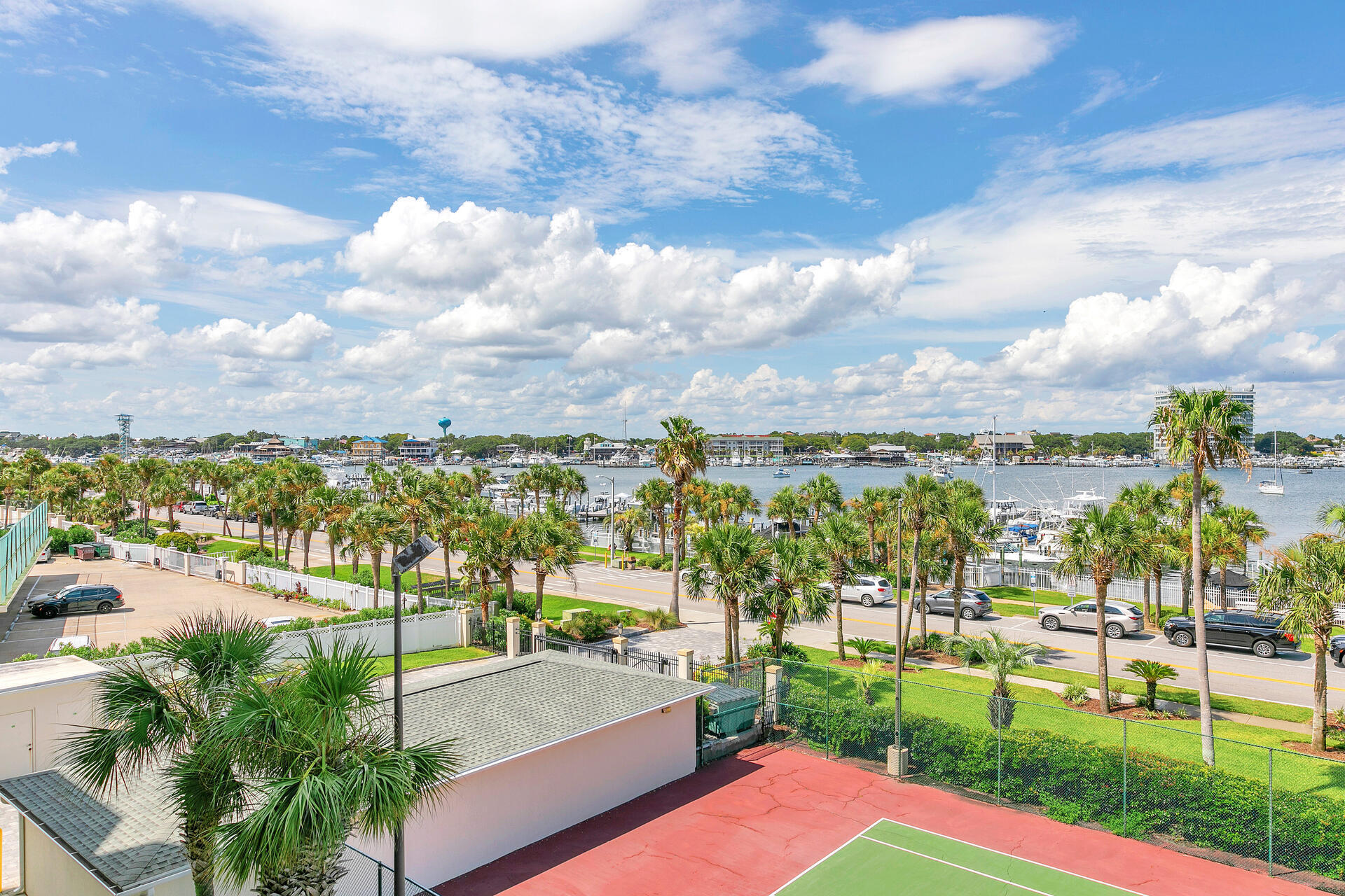 WATERVIEW TOWERS YACHT CLUB - Residential