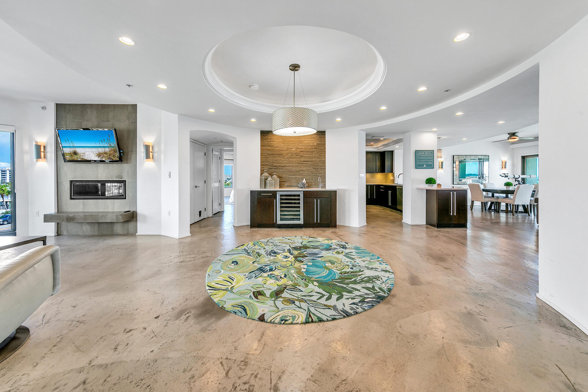 WATERVIEW TOWERS YACHT CLUB - Residential