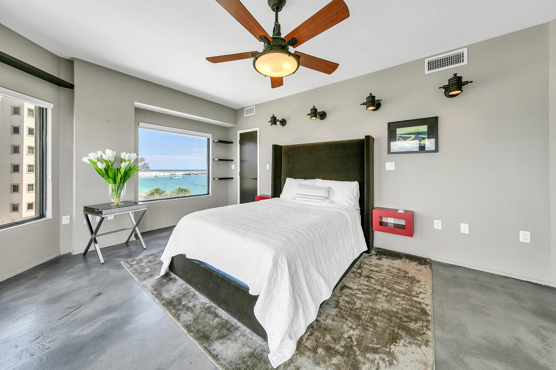 WATERVIEW TOWERS YACHT CLUB - Residential