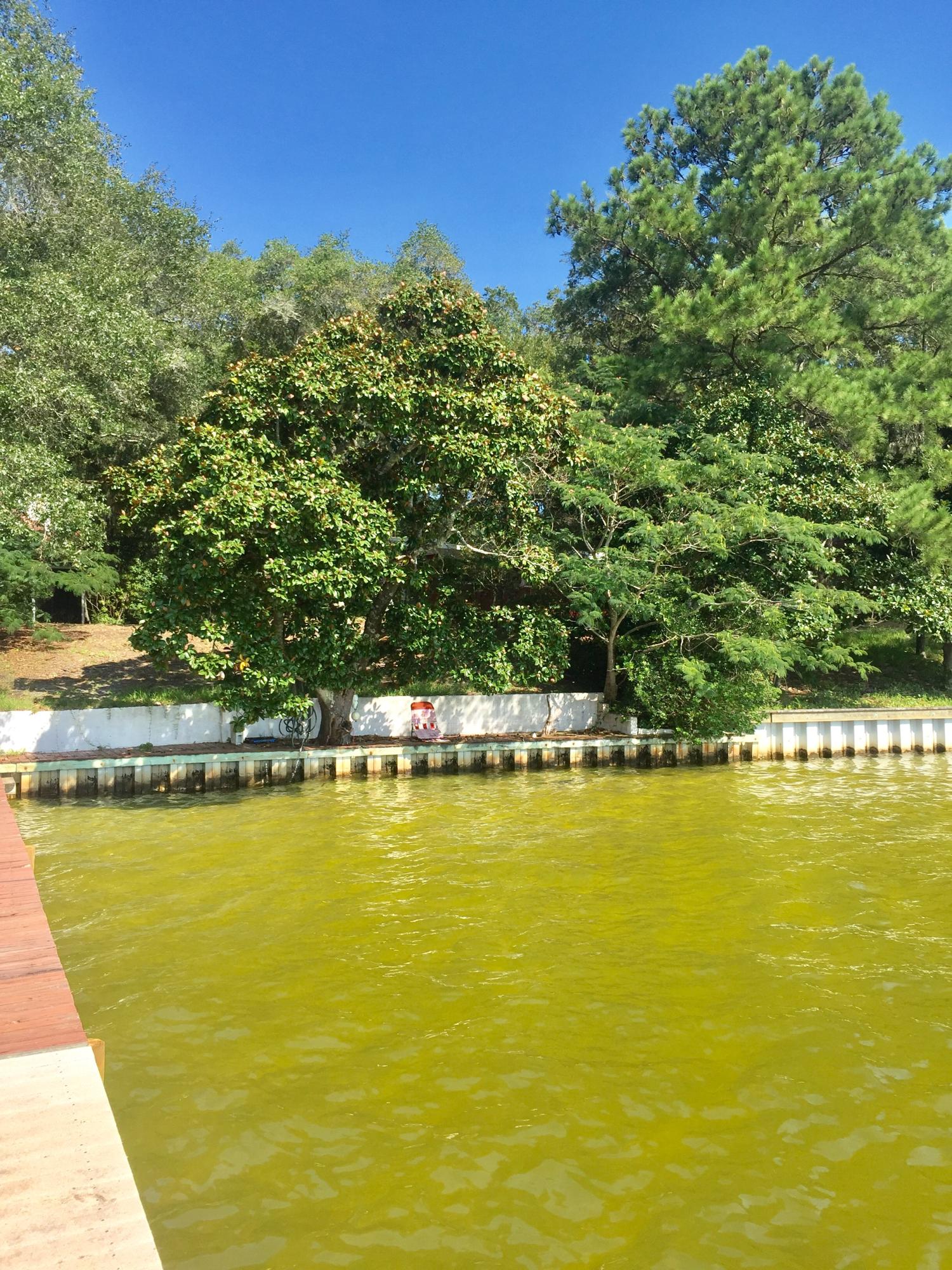 WOODLAND SHORES - Residential