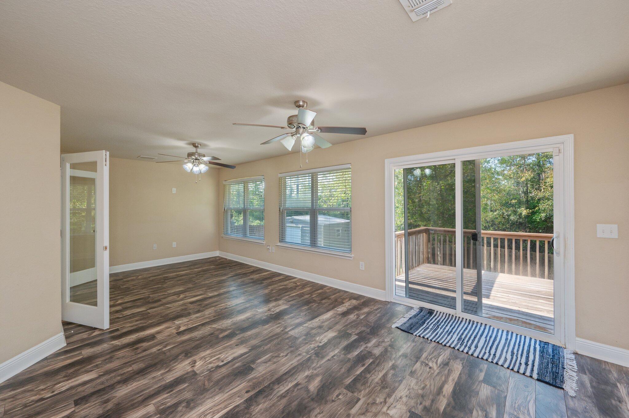 FOX VALLEY - Residential