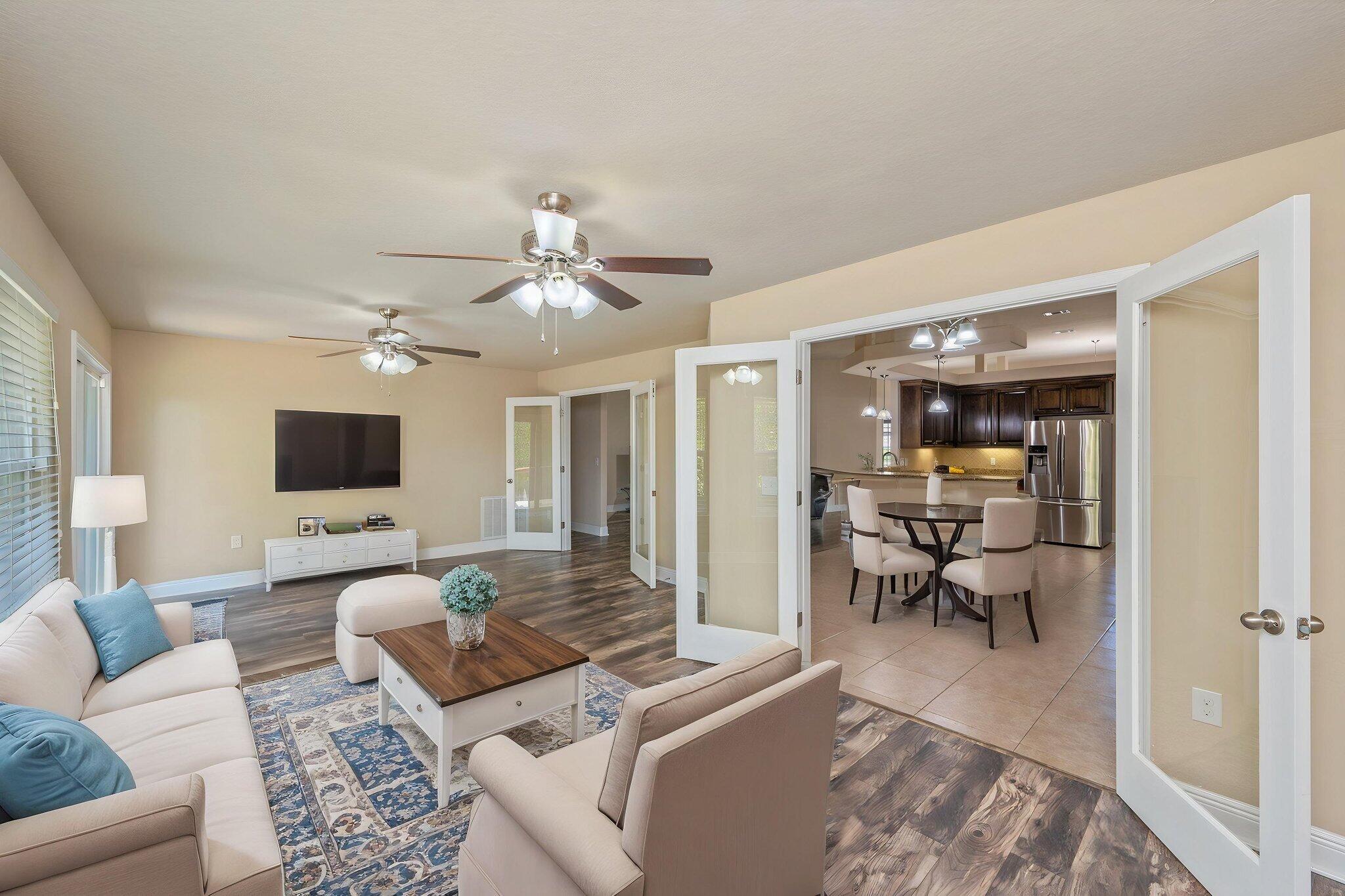 FOX VALLEY - Residential