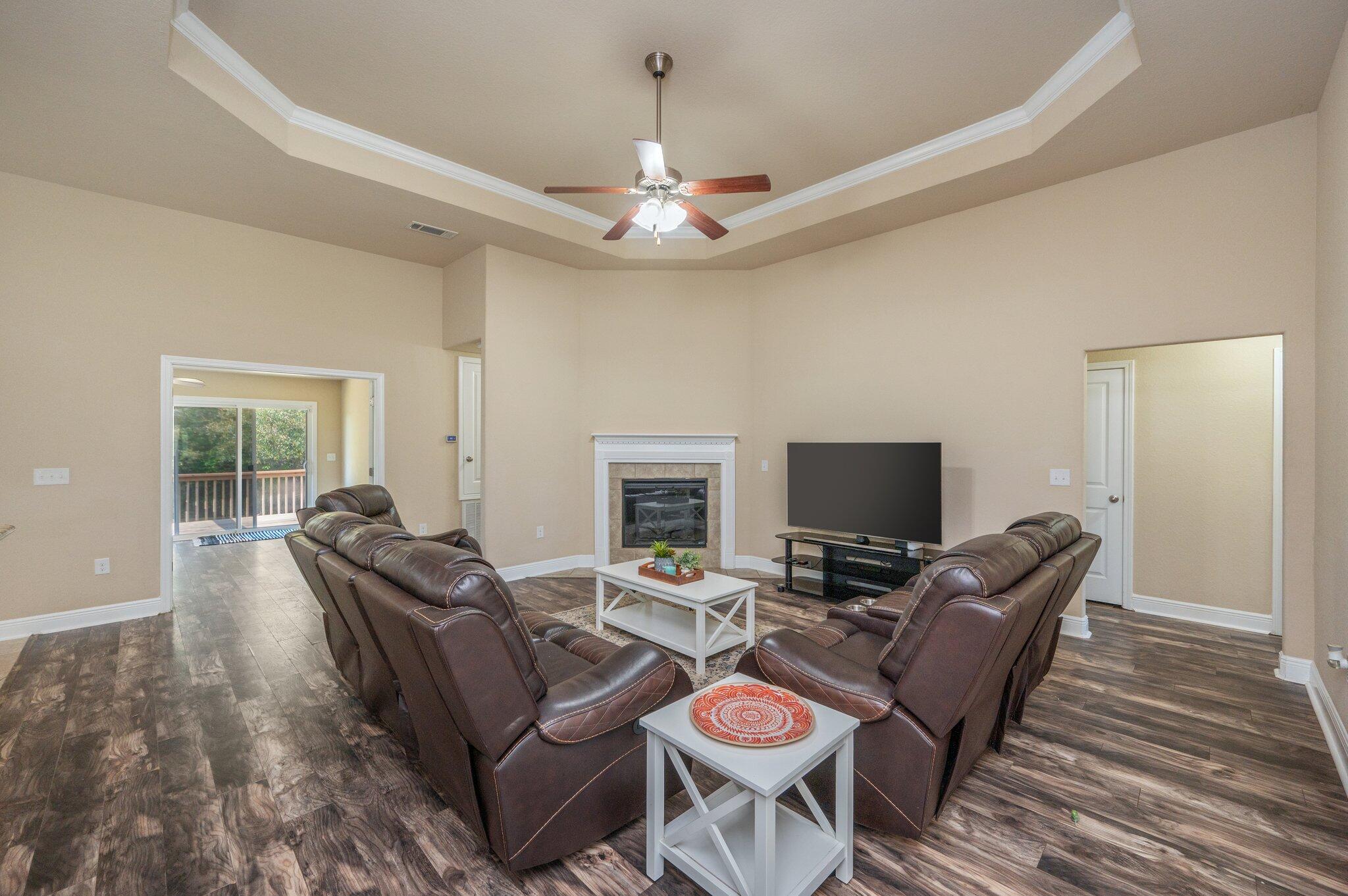 FOX VALLEY - Residential