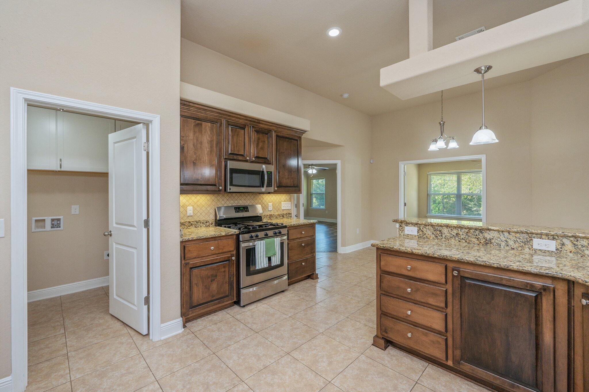 FOX VALLEY - Residential