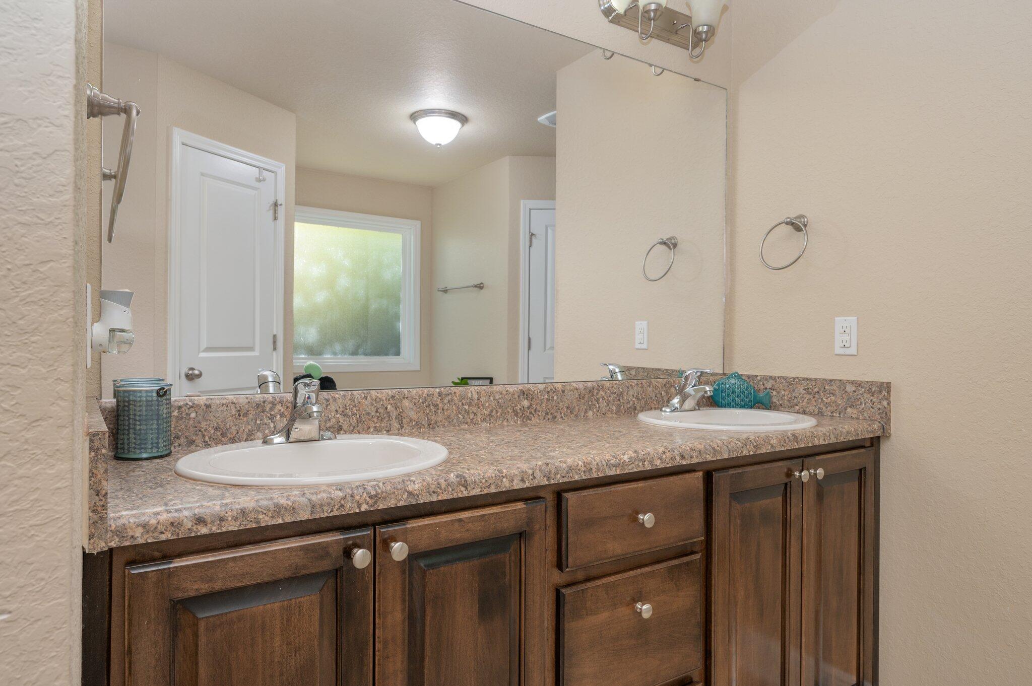 FOX VALLEY - Residential