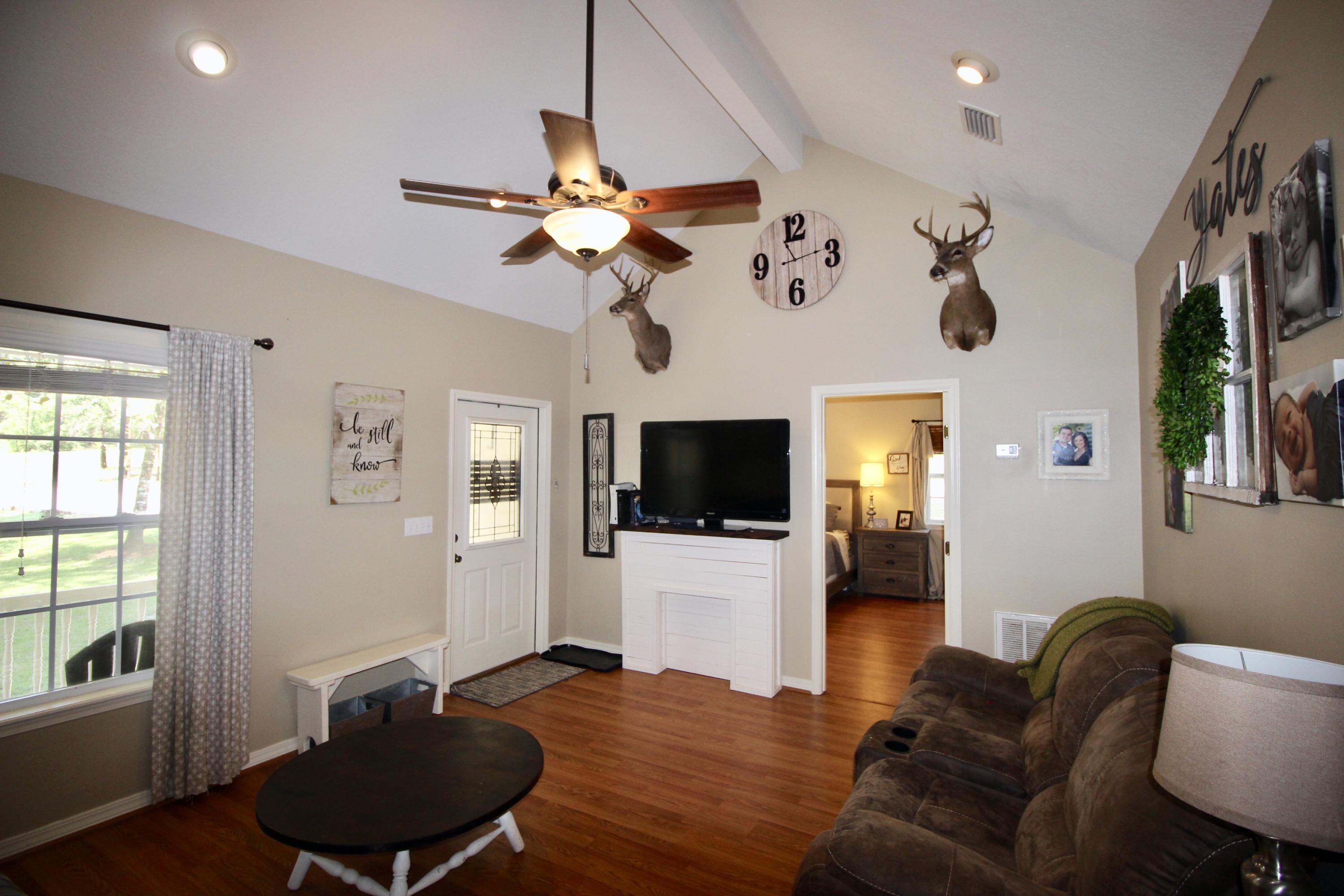 JUNIPER LAKE ESTATES UNIT 3 - Residential