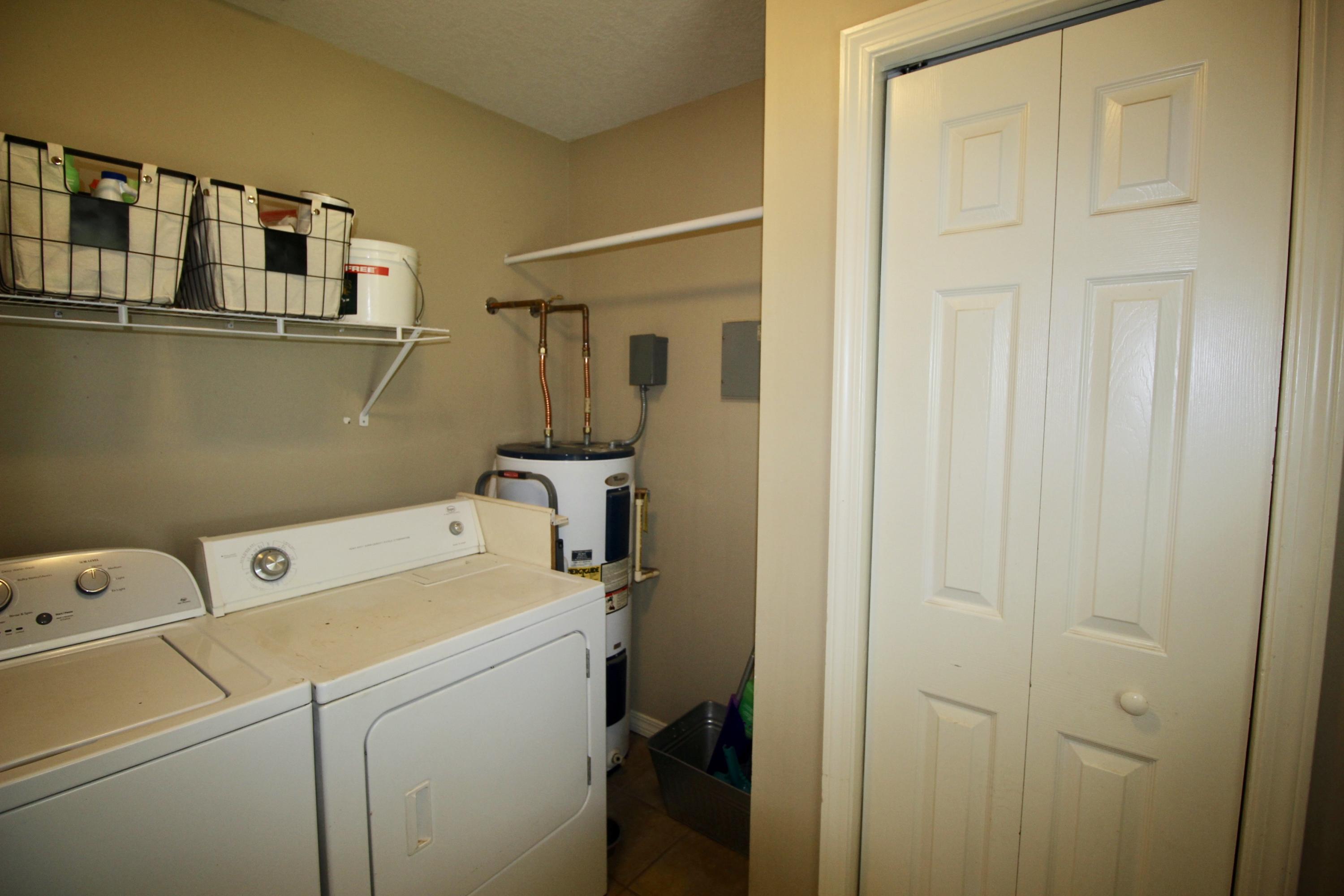 JUNIPER LAKE ESTATES UNIT 3 - Residential