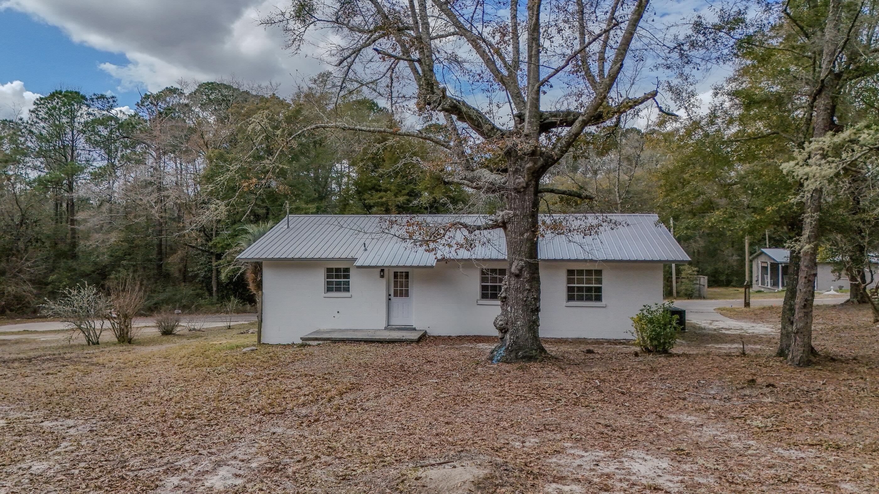 NO RECORDED SUBDIVISION - Residential