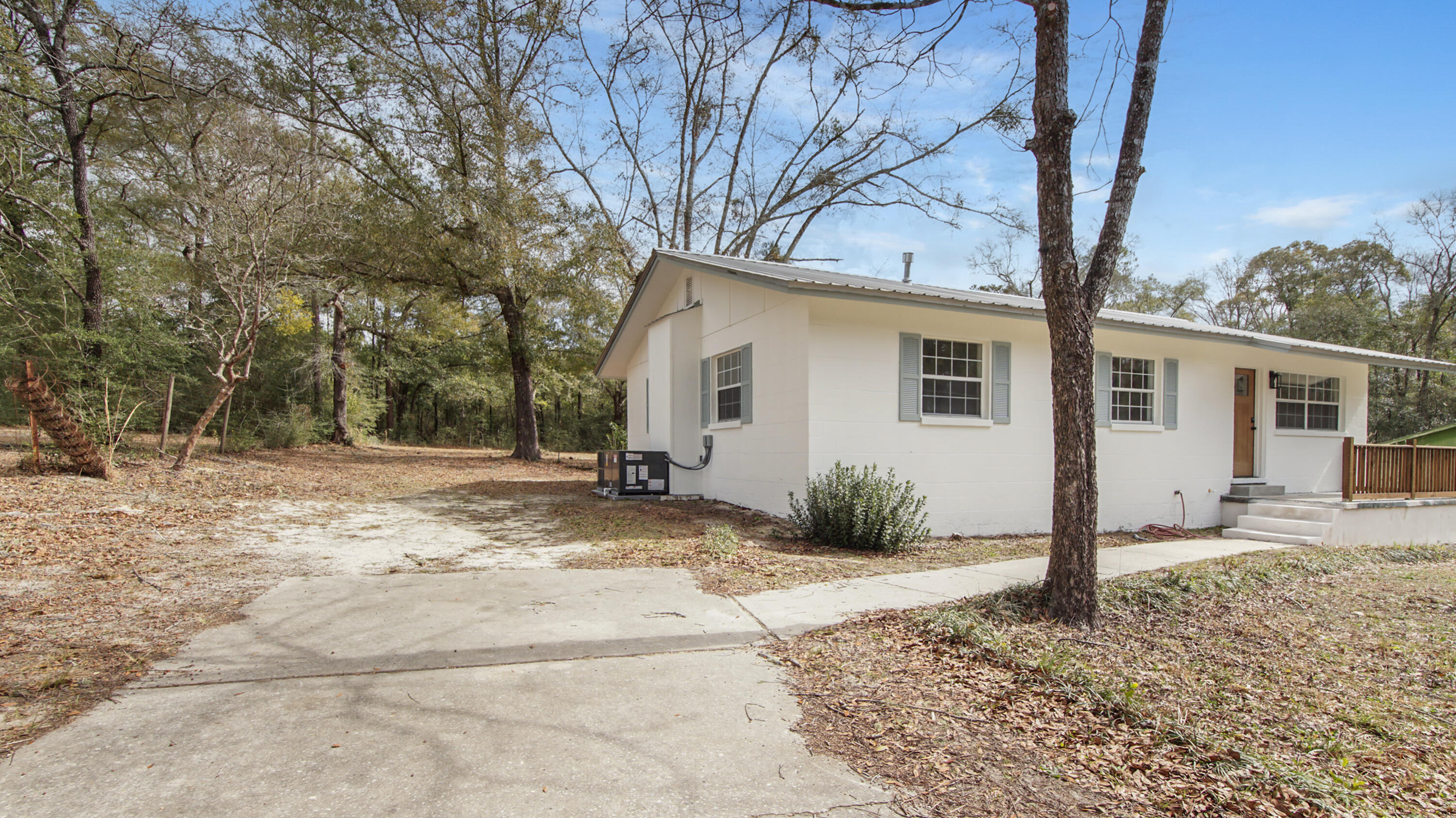 NO RECORDED SUBDIVISION - Residential