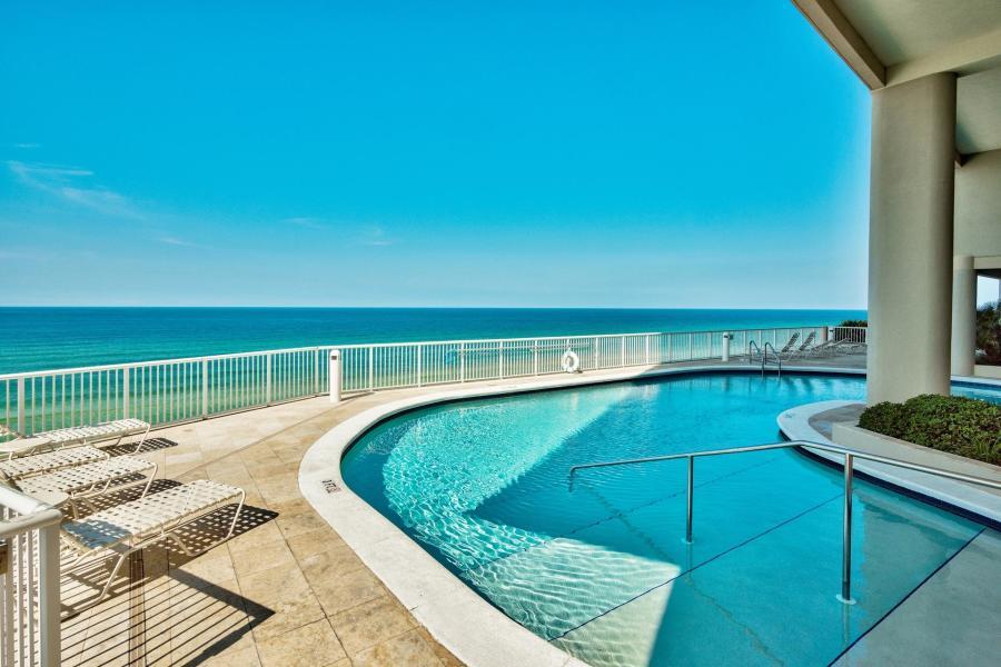 PALAZZO CONDOMINIUMS - Residential