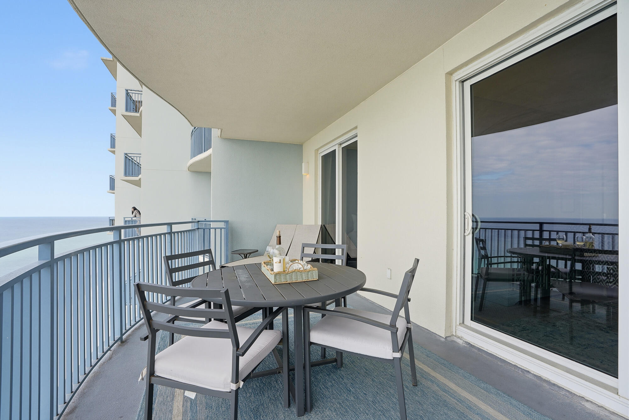 Sterling Breeze - Residential