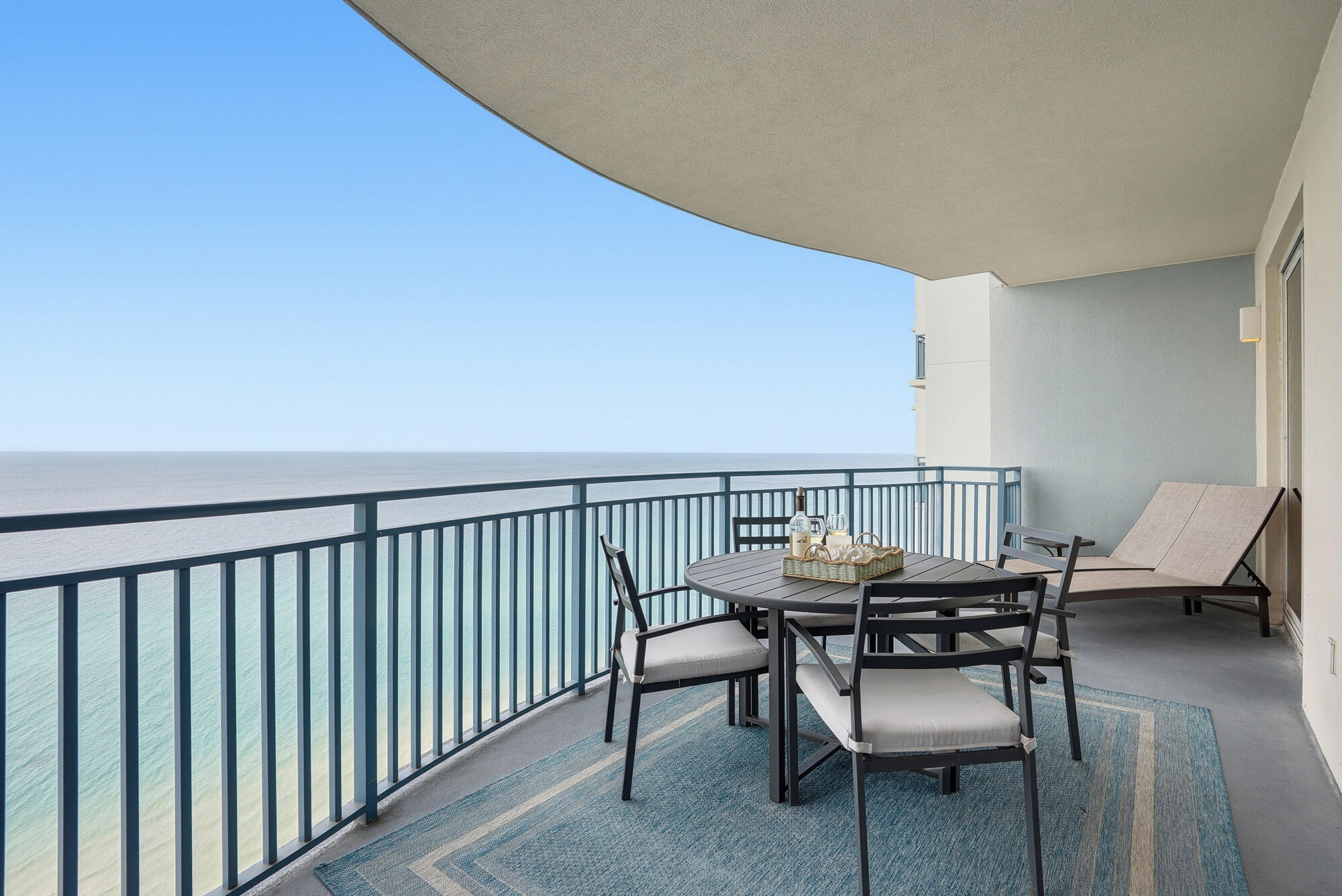 Sterling Breeze - Residential