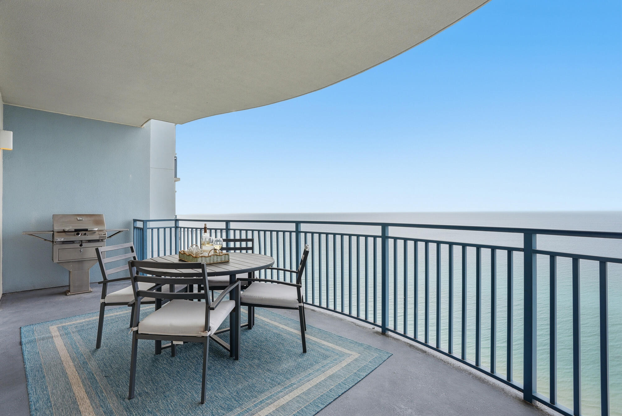 Sterling Breeze - Residential