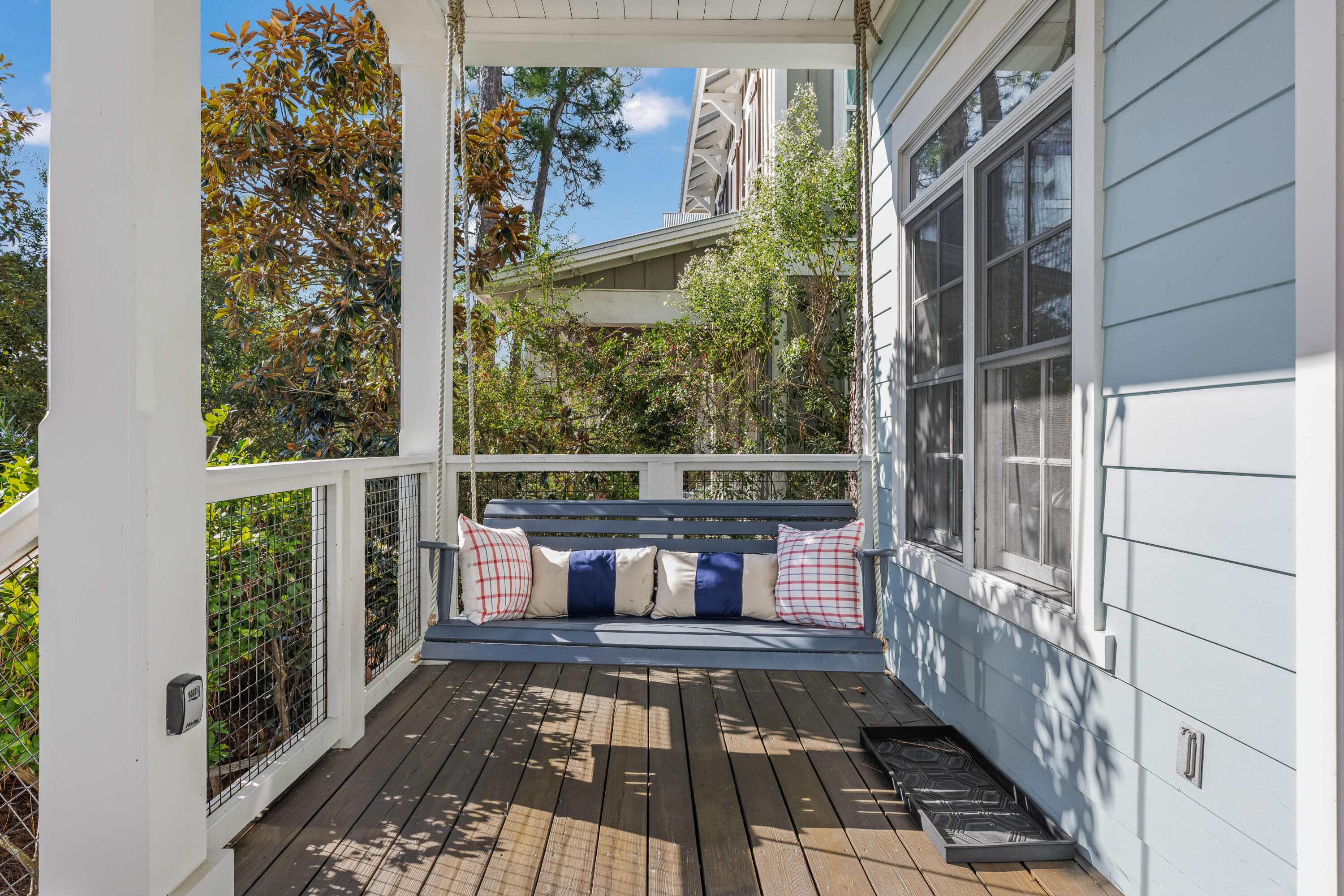 LAKESIDE AT BLUE MOUNTAIN BEACH - Residential