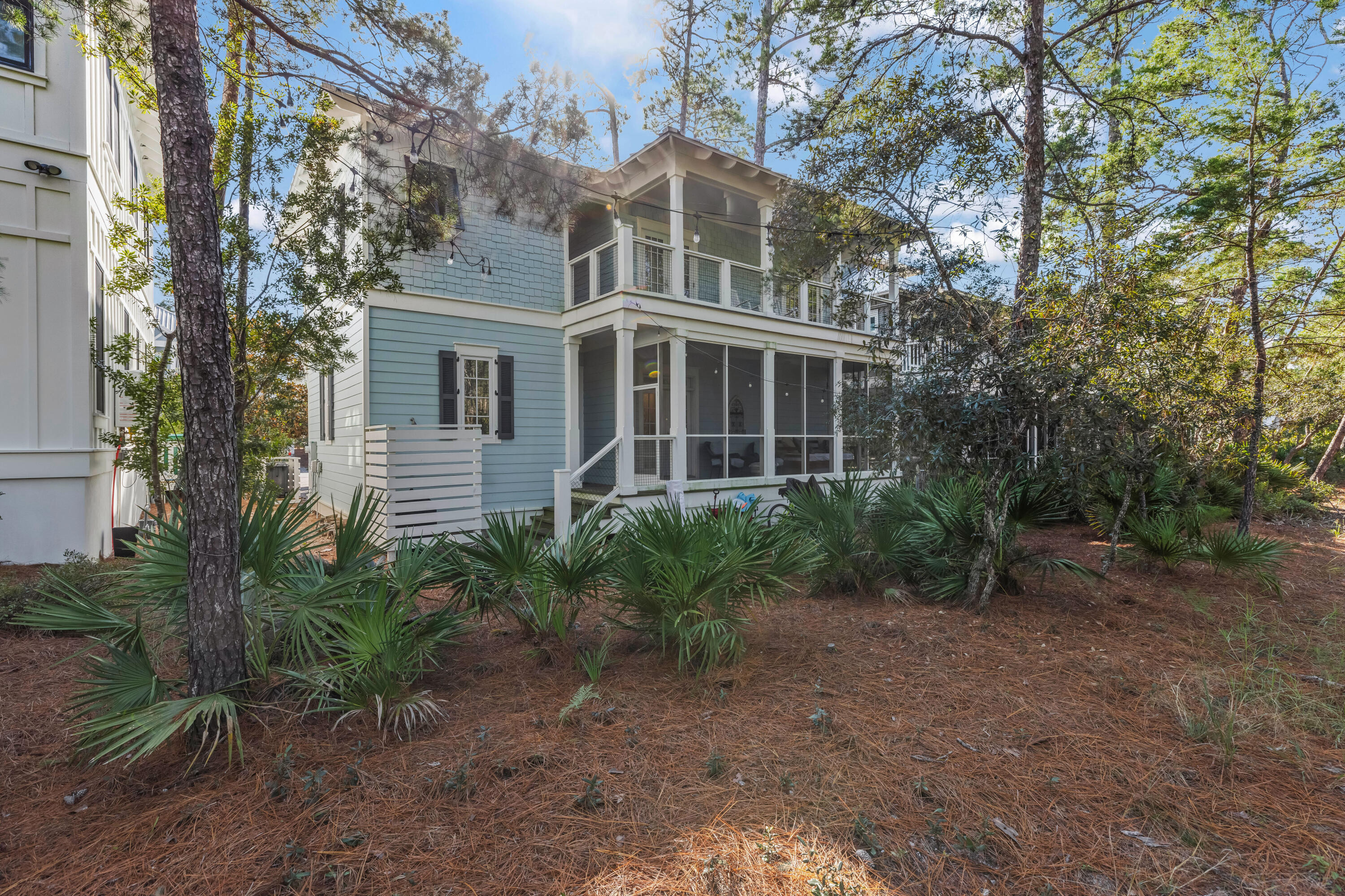 LAKESIDE AT BLUE MOUNTAIN BEACH - Residential