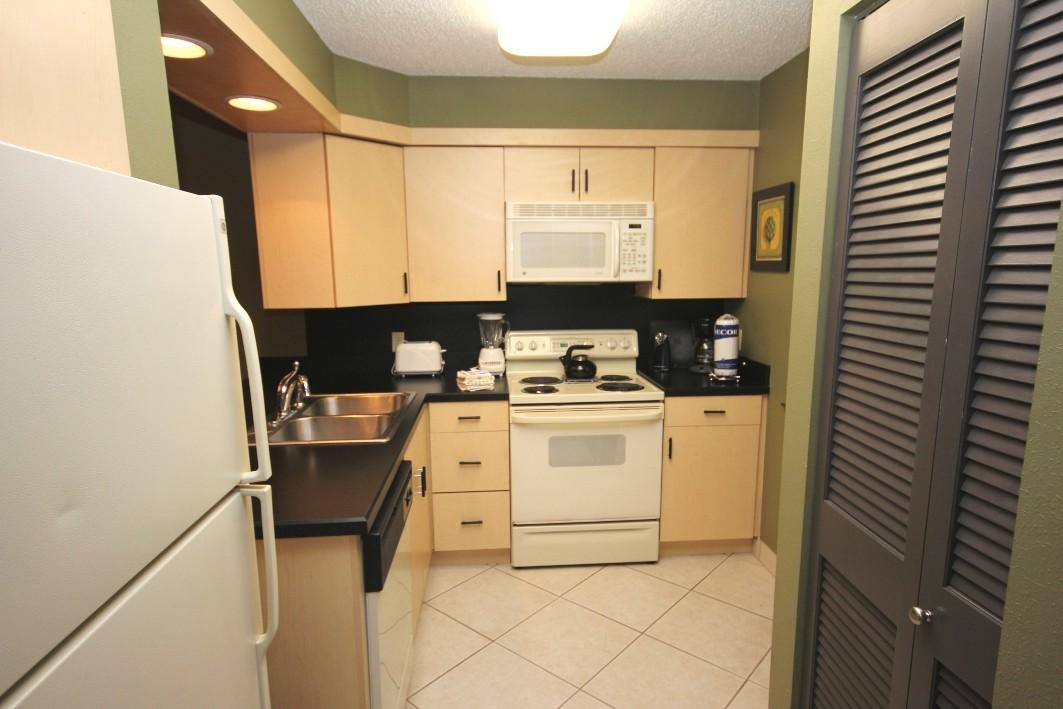 ISLANDER CONDO PH 2 - Residential
