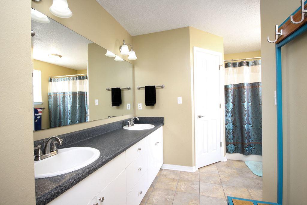 COUNTRYVIEW ESTATES 4TH ADDN PH 6 - Residential