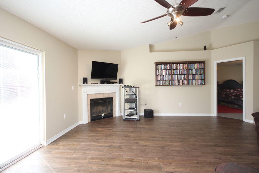 COUNTRYVIEW ESTATES 4TH ADDN PH 6 - Residential