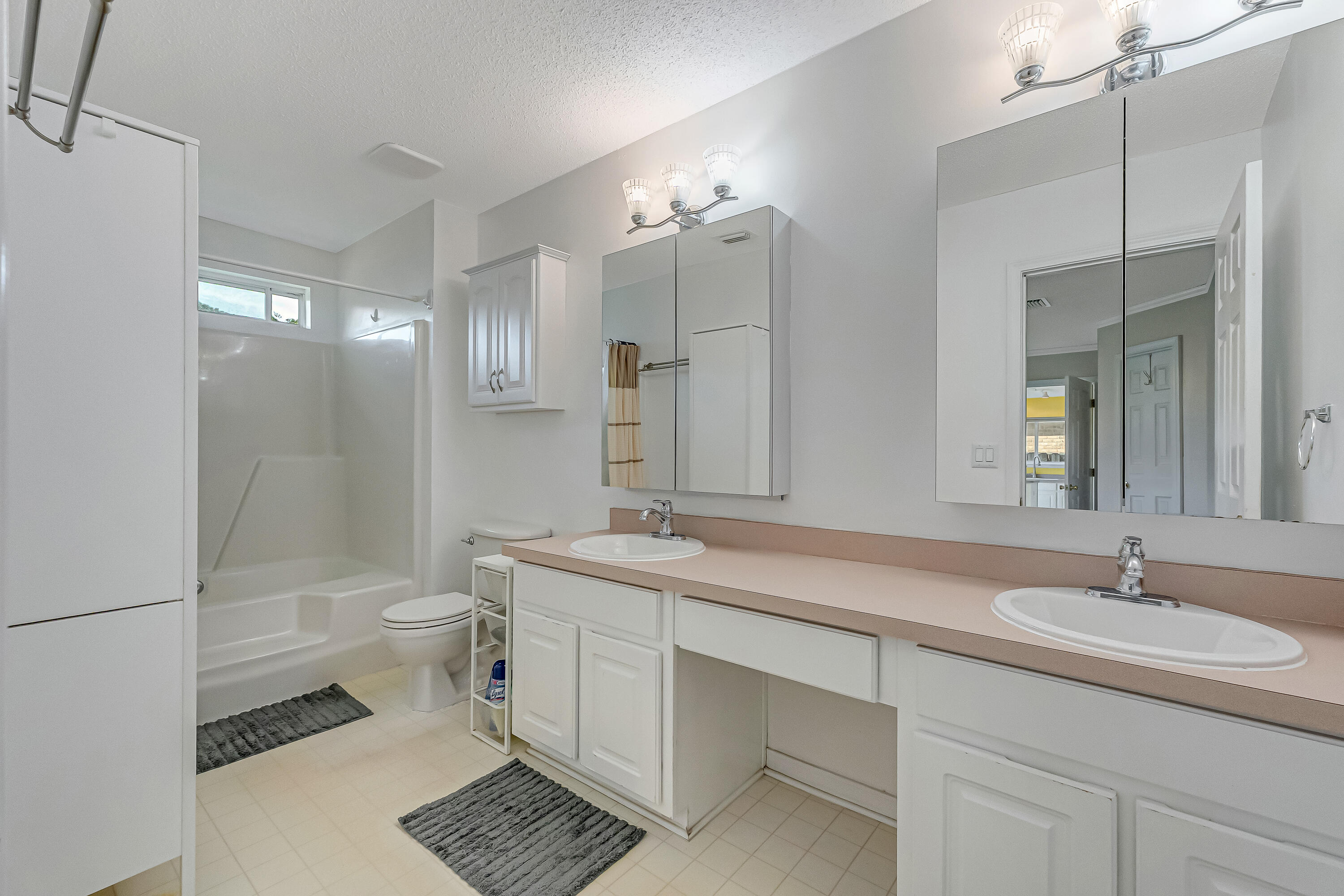 EMERALD VILLAGE S/D - Residential
