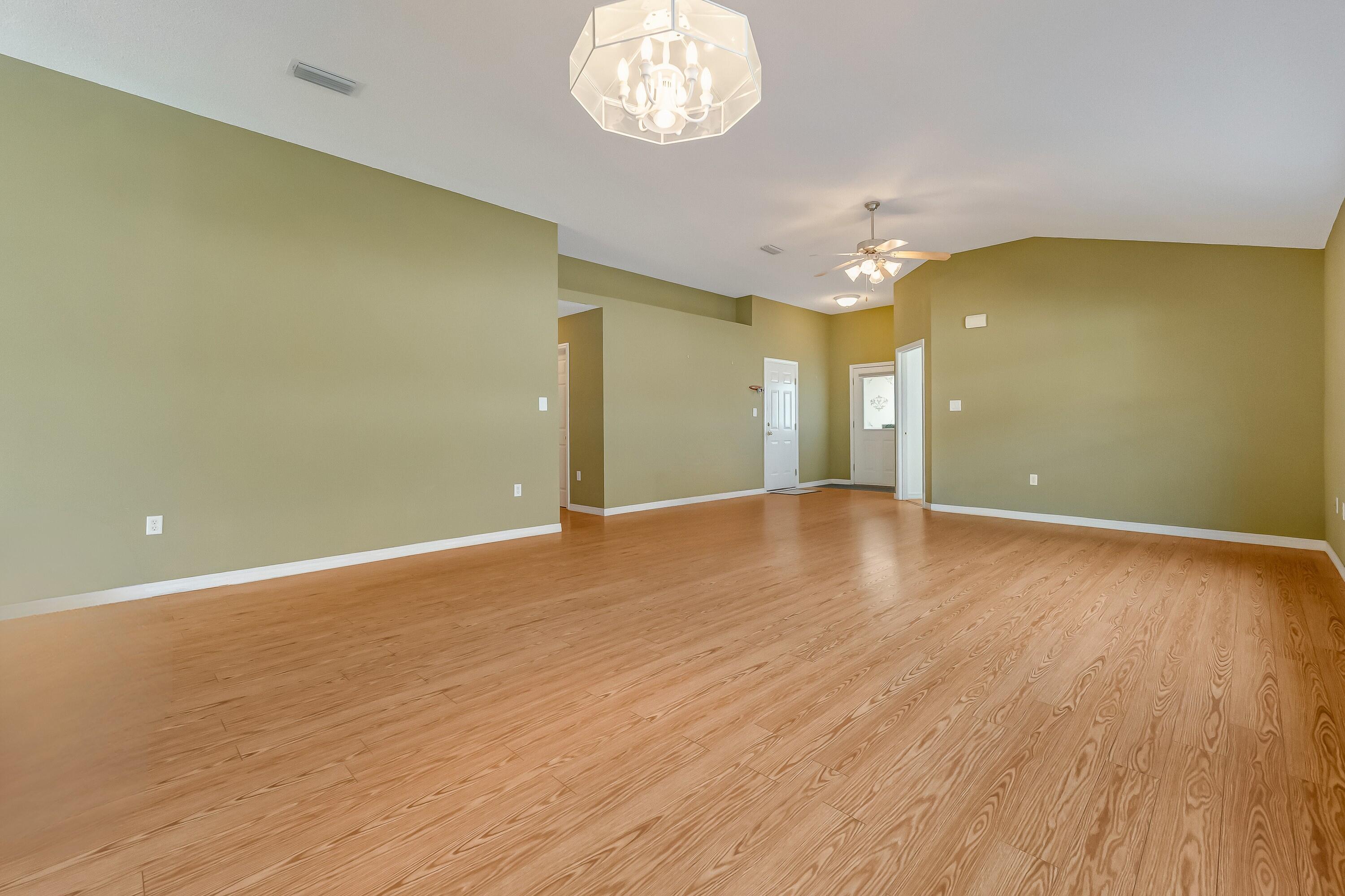 EMERALD VILLAGE S/D - Residential