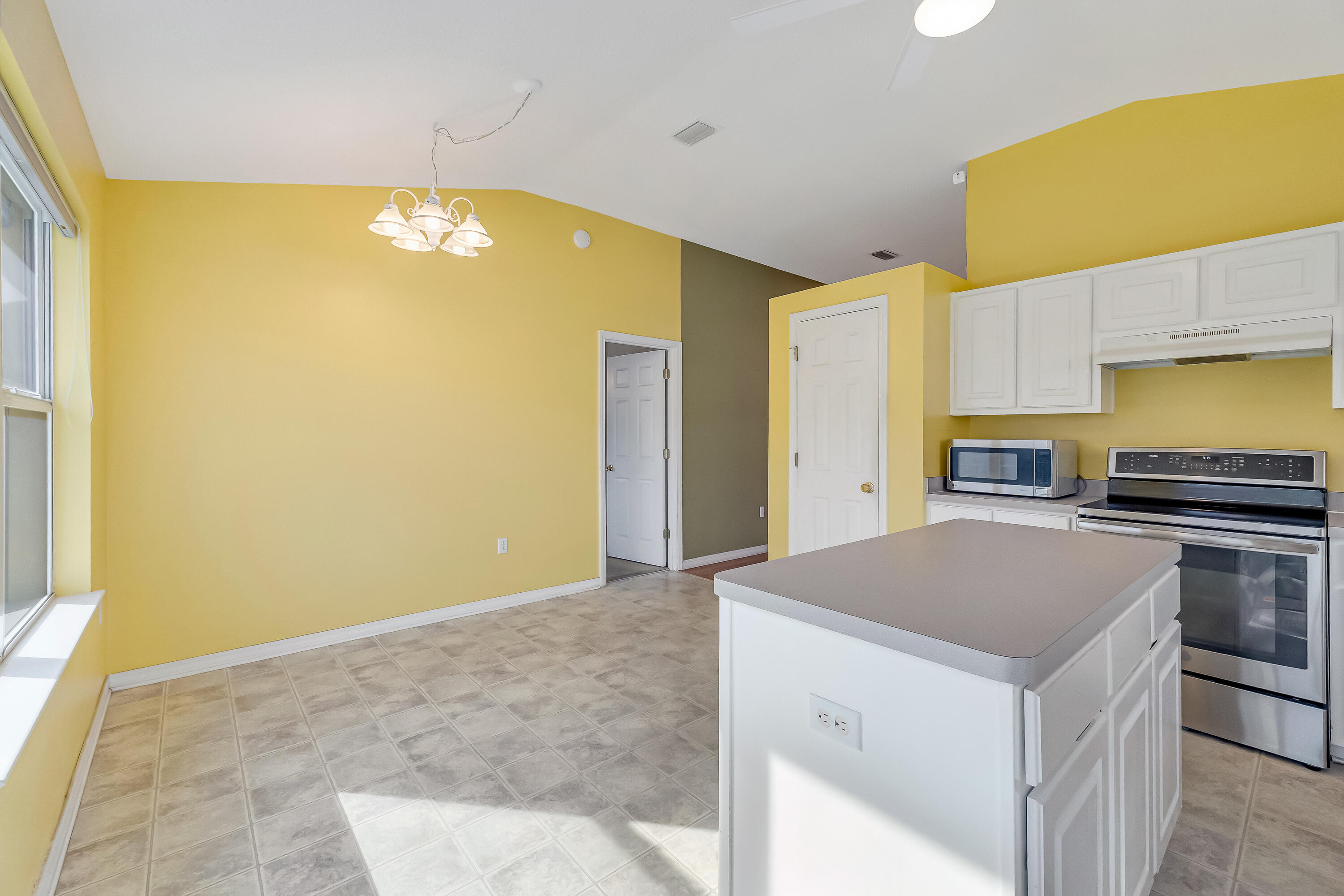 EMERALD VILLAGE S/D - Residential