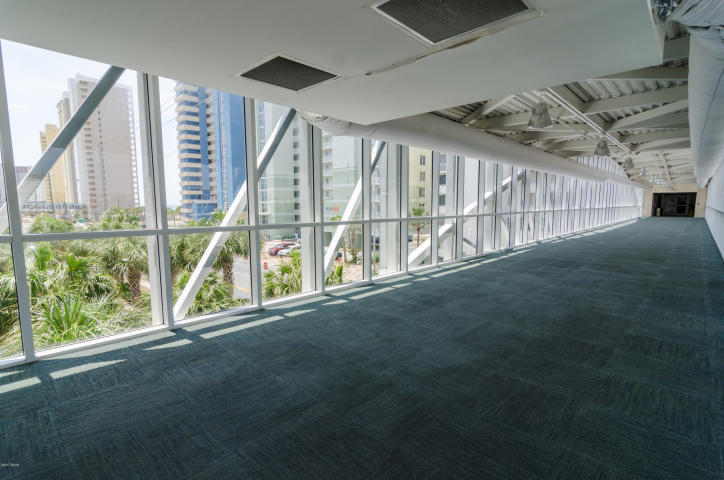 MAJESTIC BEACH TOWERS II - Residential