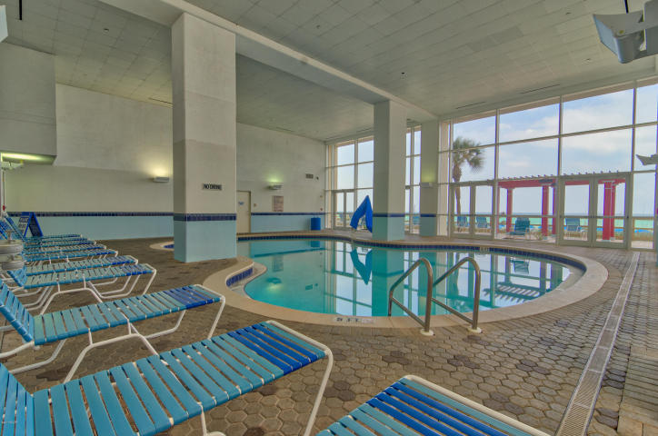 MAJESTIC BEACH TOWERS II - Residential