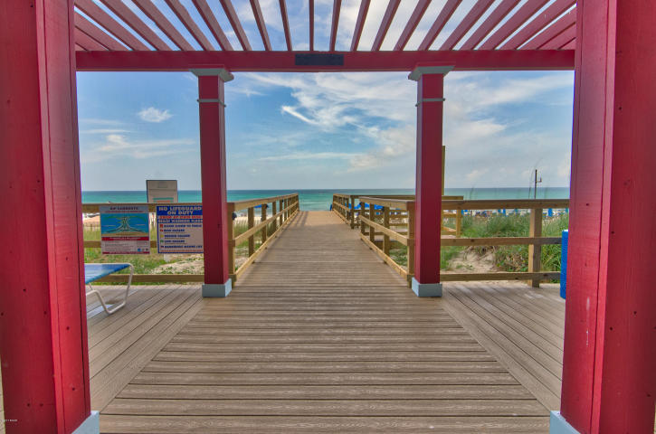 MAJESTIC BEACH TOWERS II - Residential