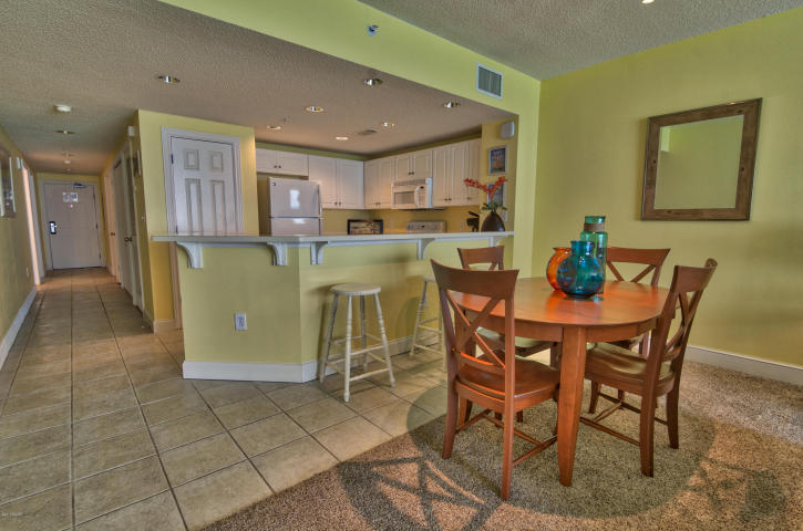 MAJESTIC BEACH TOWERS II - Residential