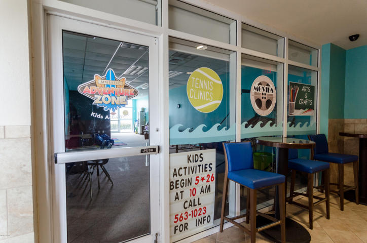 MAJESTIC BEACH TOWERS II - Residential