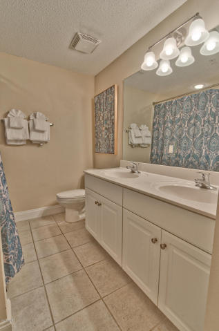 MAJESTIC BEACH TOWERS II - Residential