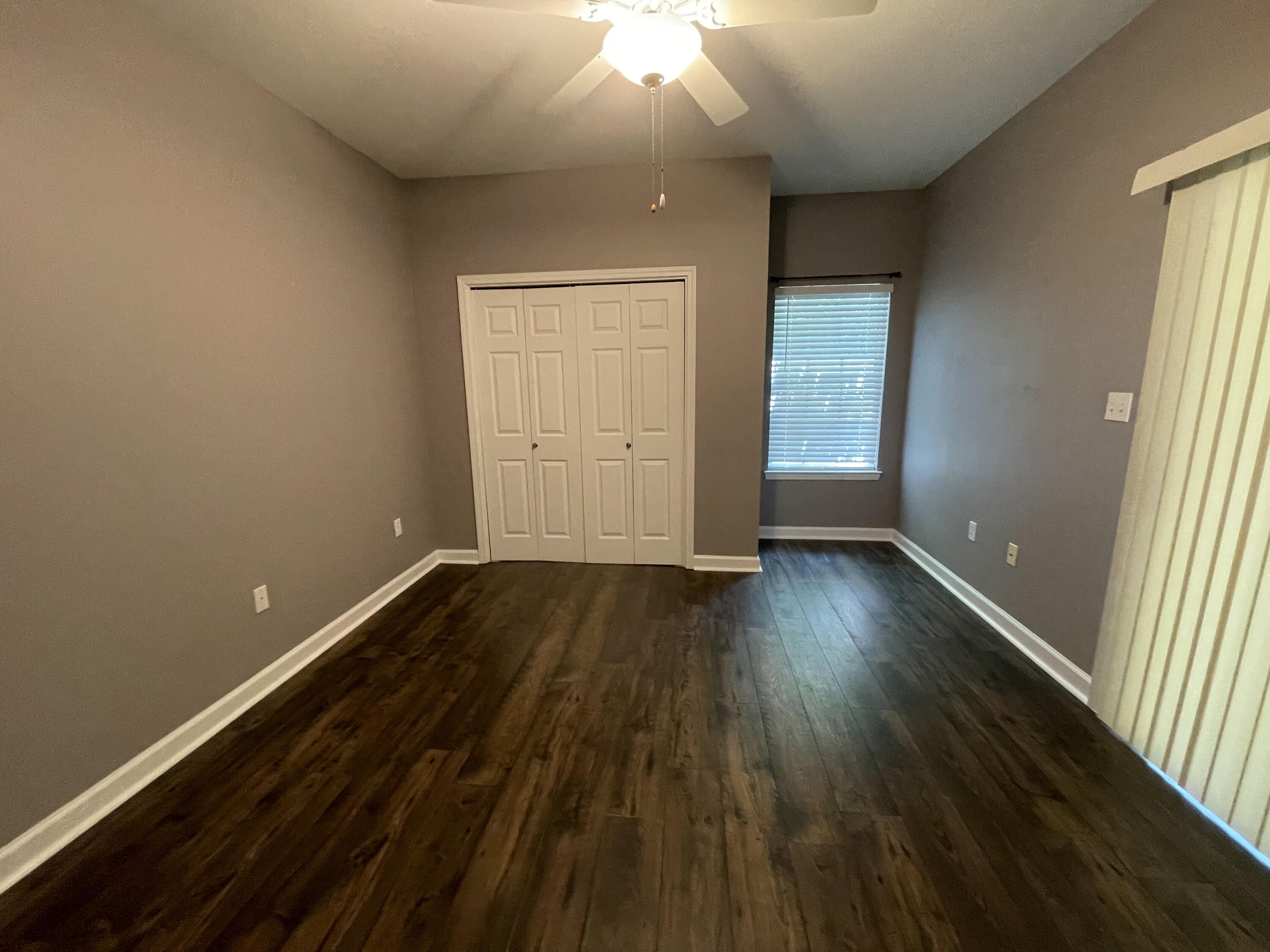 CARONDOLET T/H - Residential