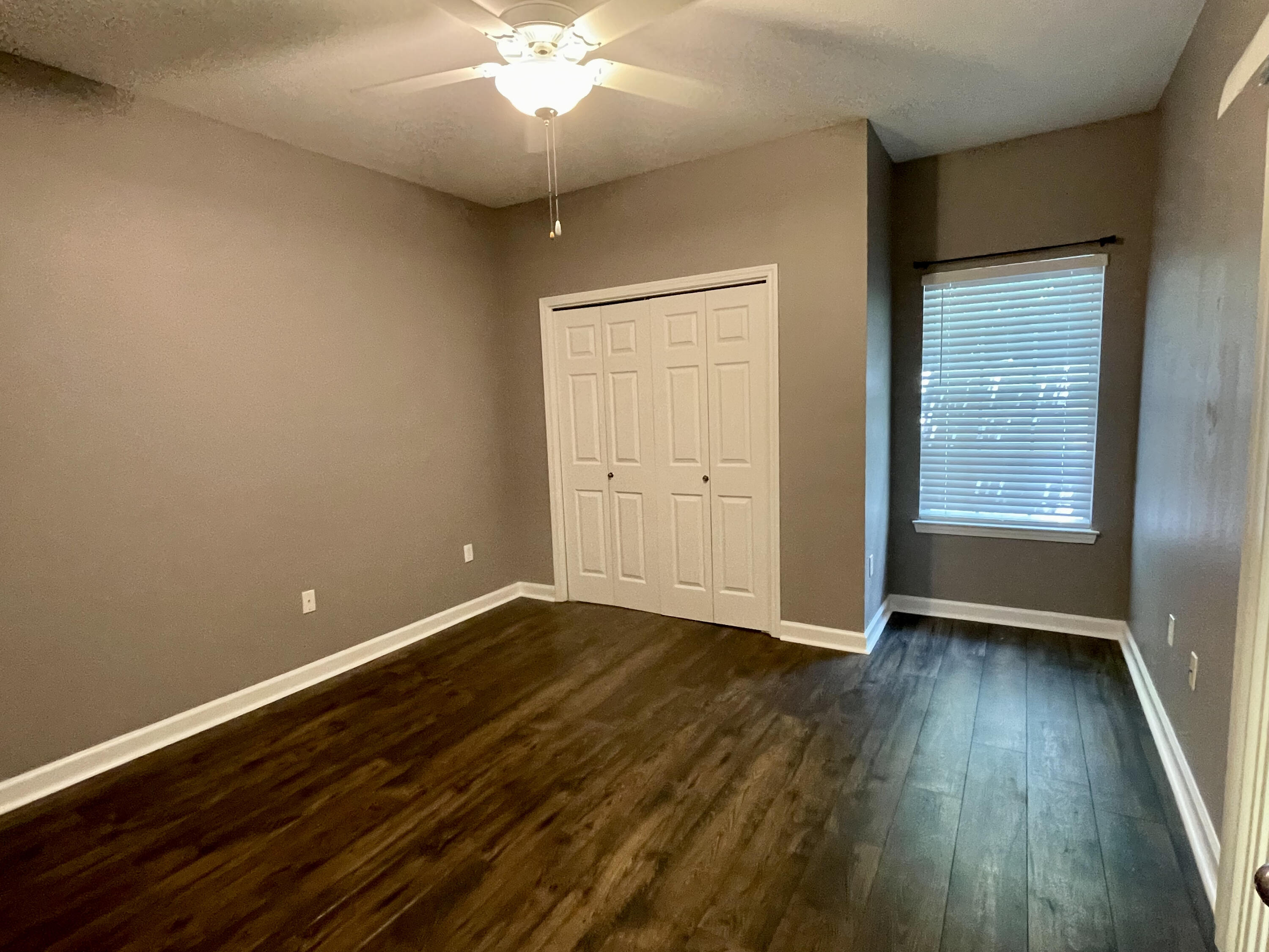 CARONDOLET T/H - Residential