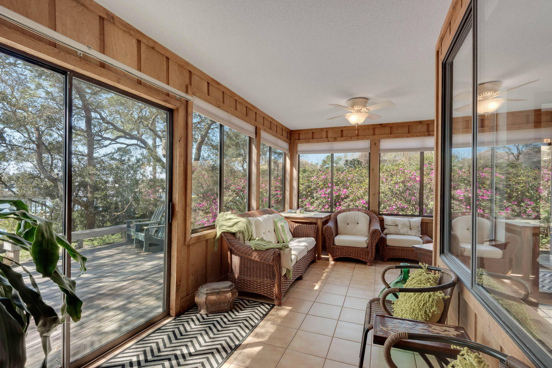 NORTH LAKE PIPPIN - Residential