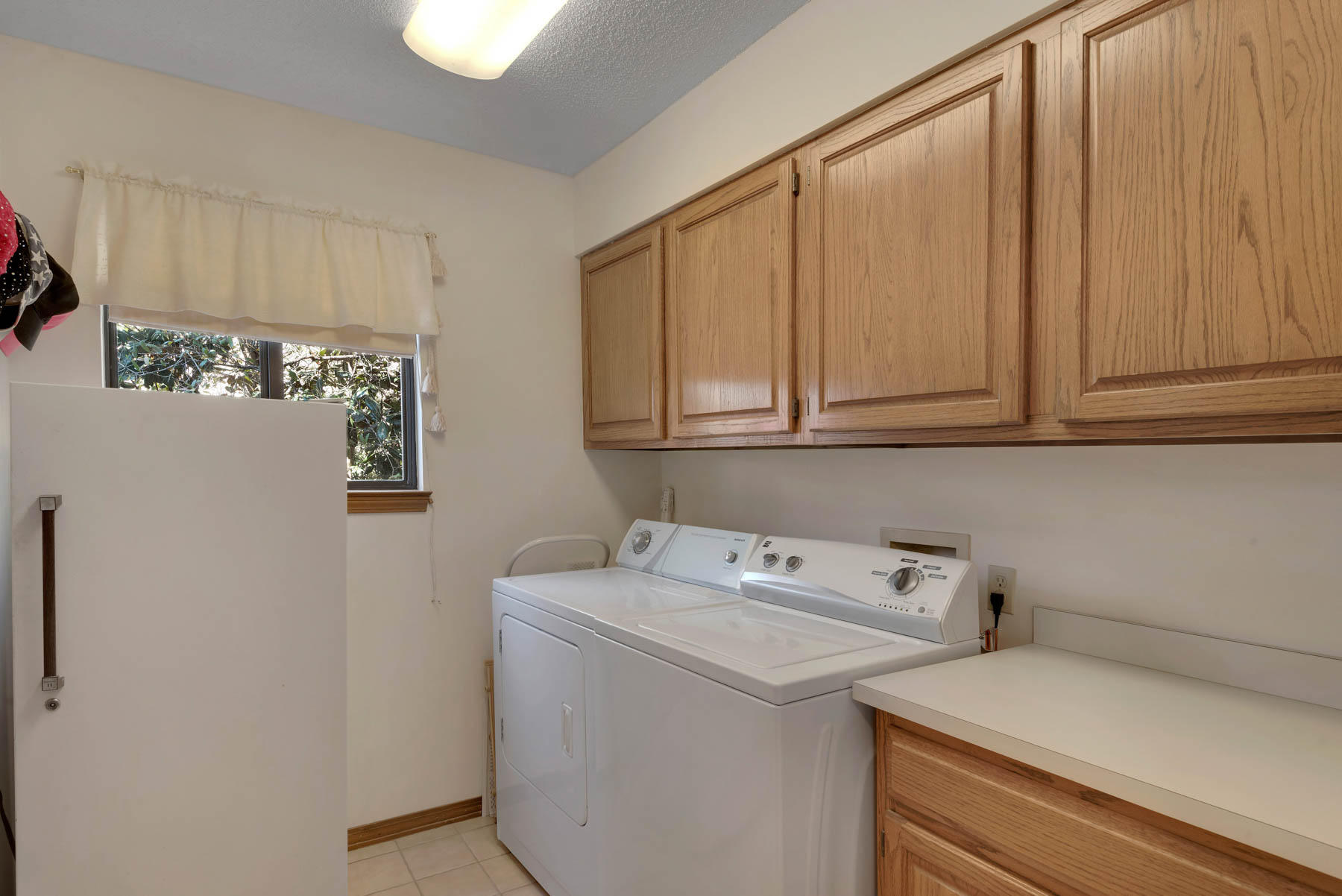 NORTH LAKE PIPPIN - Residential