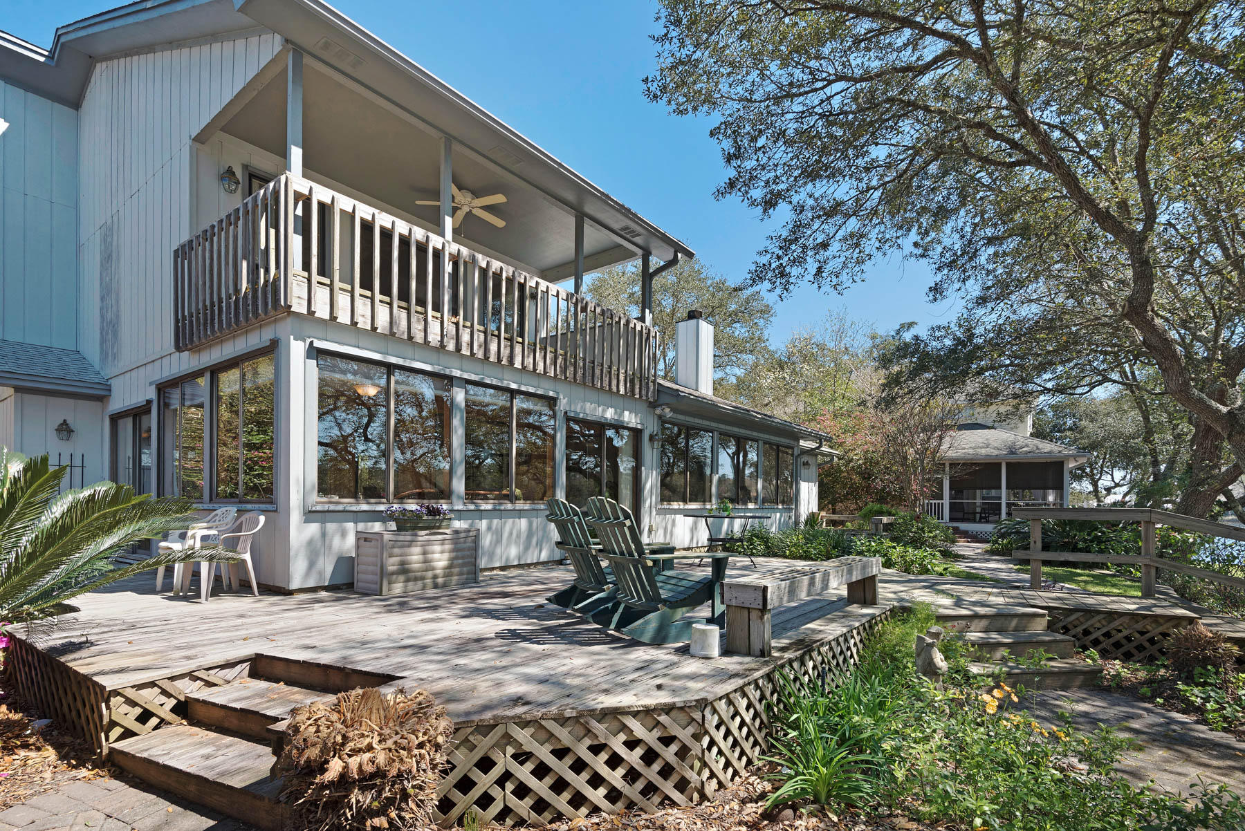 NORTH LAKE PIPPIN - Residential