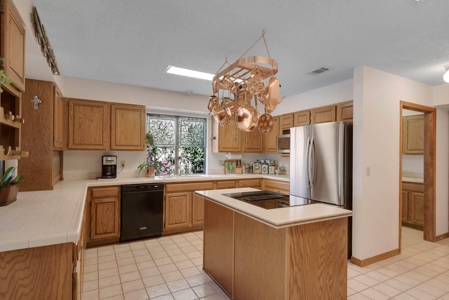 NORTH LAKE PIPPIN - Residential