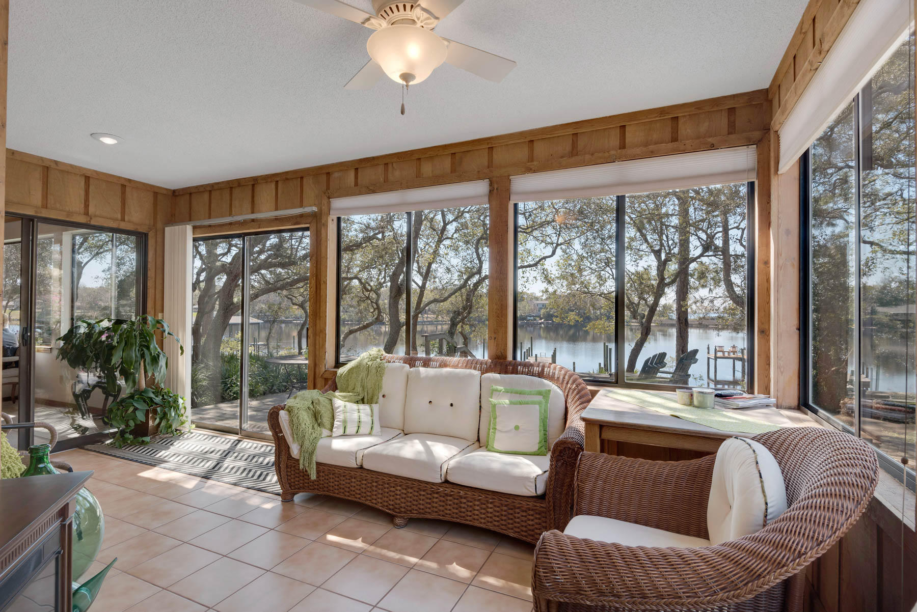 NORTH LAKE PIPPIN - Residential