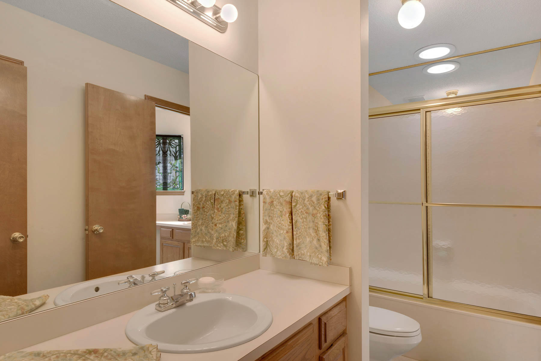 NORTH LAKE PIPPIN - Residential