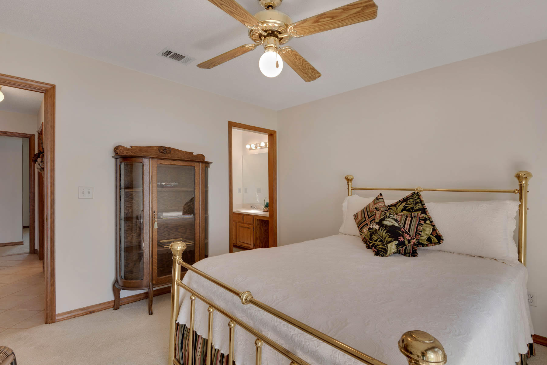 NORTH LAKE PIPPIN - Residential