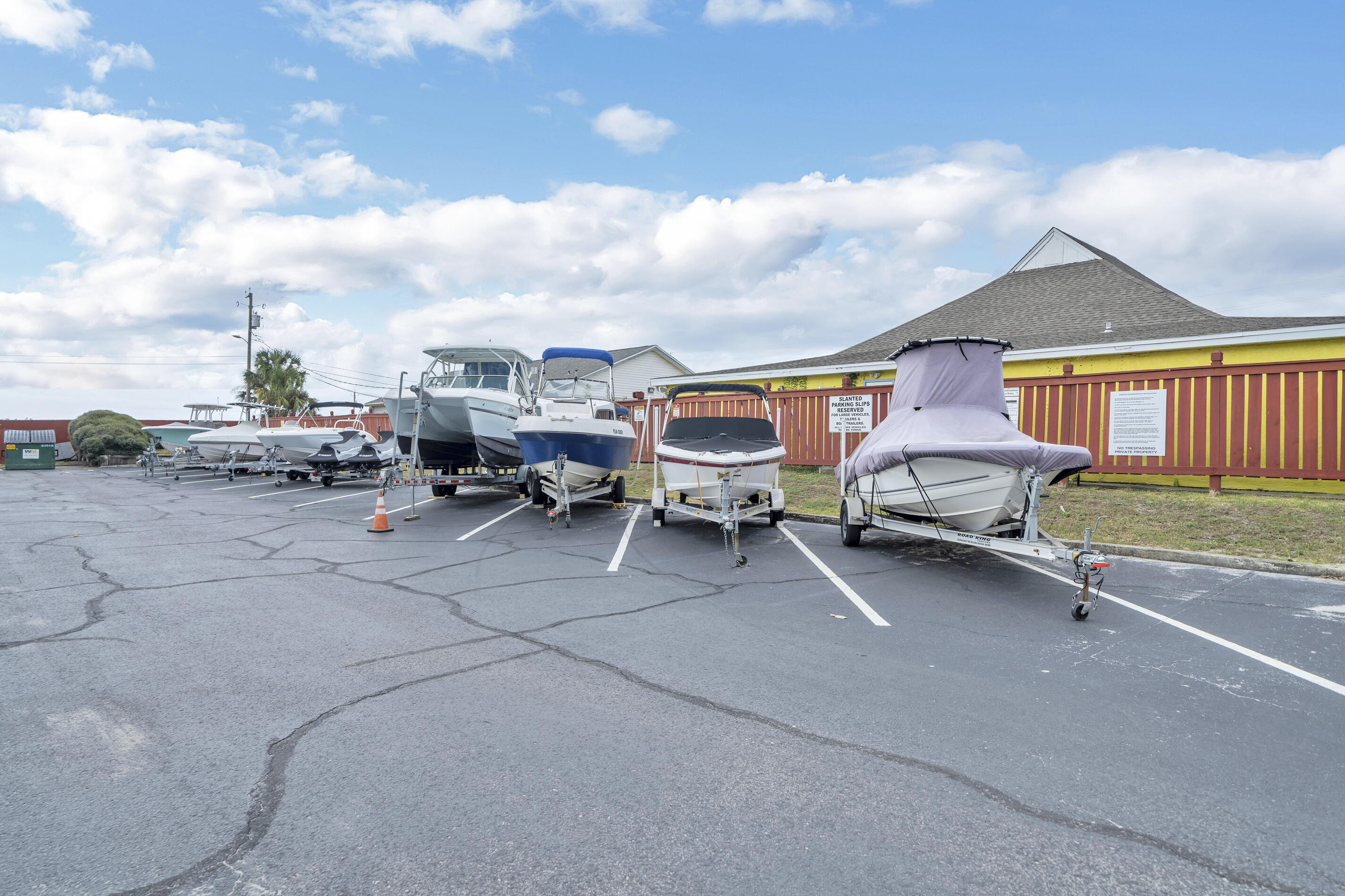 HERMITAGE CONDOMINIUM - Residential