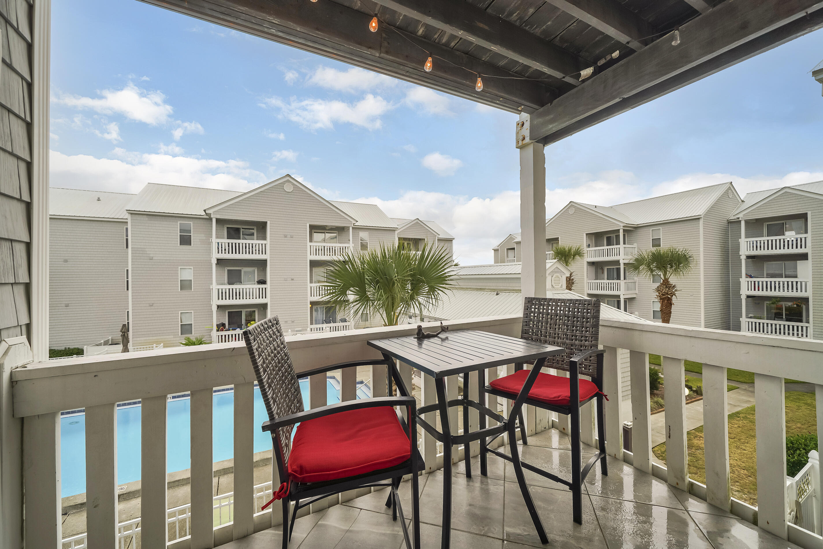 HERMITAGE CONDOMINIUM - Residential