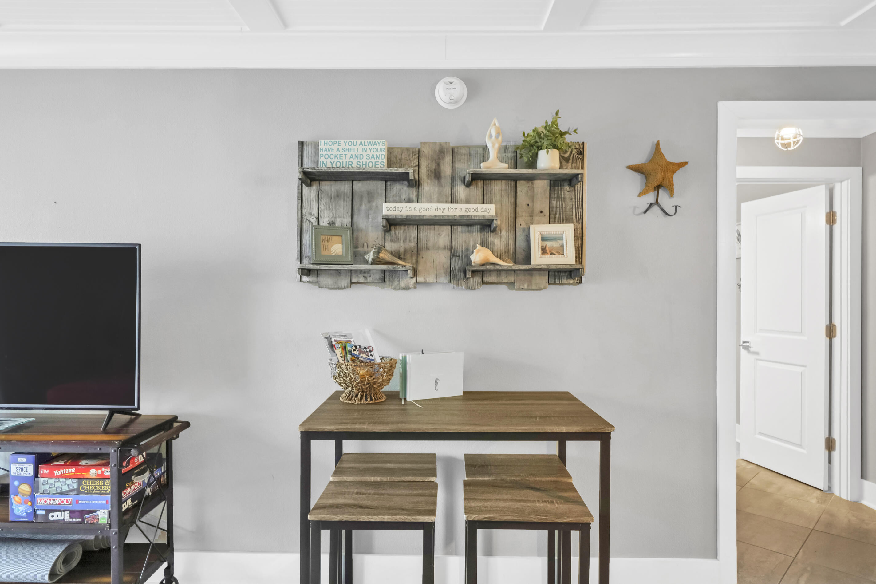 HERMITAGE CONDOMINIUM - Residential