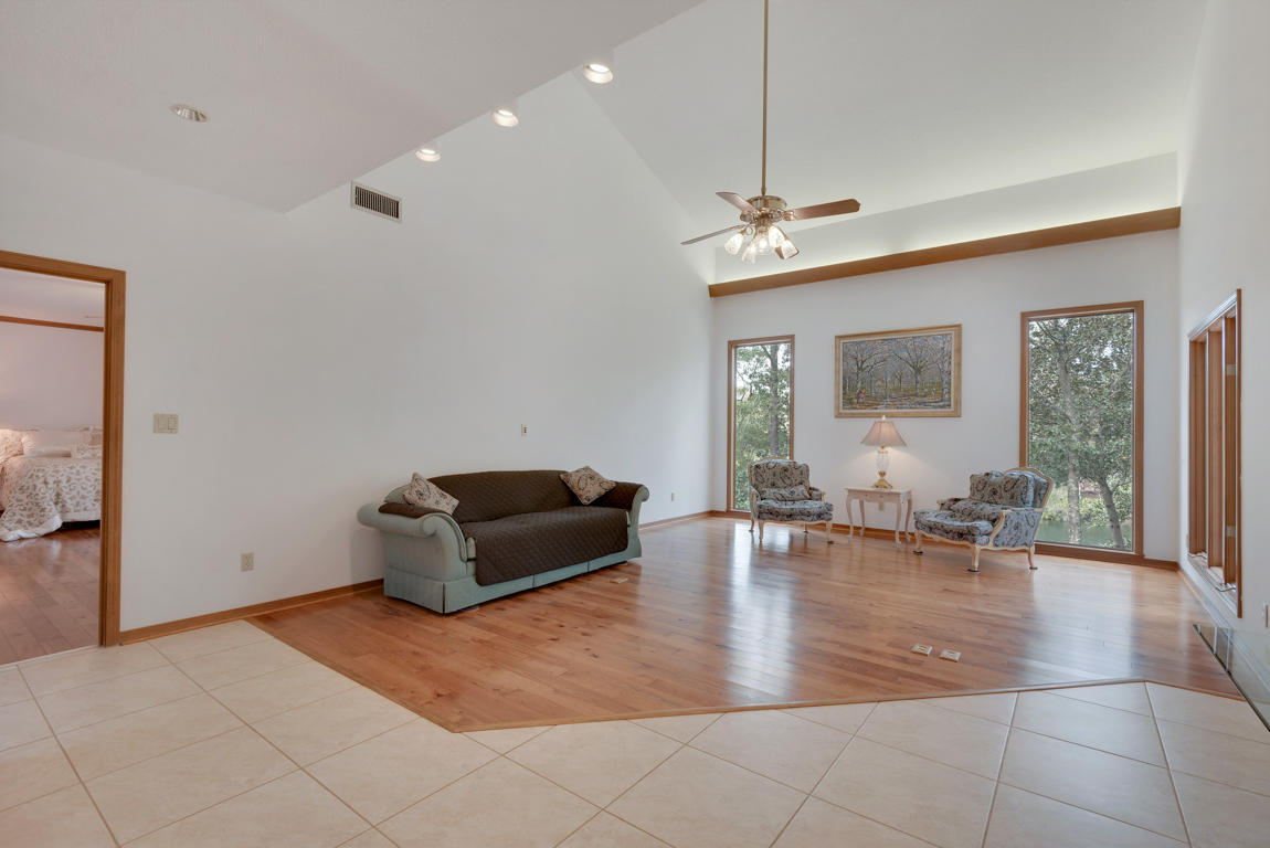 ROCKY BAYOU COUNTRY CLUB ESTATES 1 - Residential