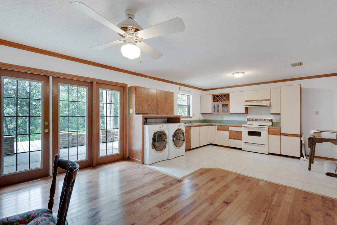 ROCKY BAYOU COUNTRY CLUB ESTATES 1 - Residential